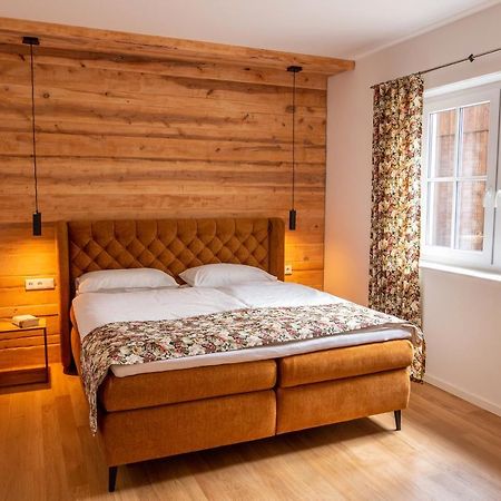 Vierseitenhof Appartements Burg  Esterno foto