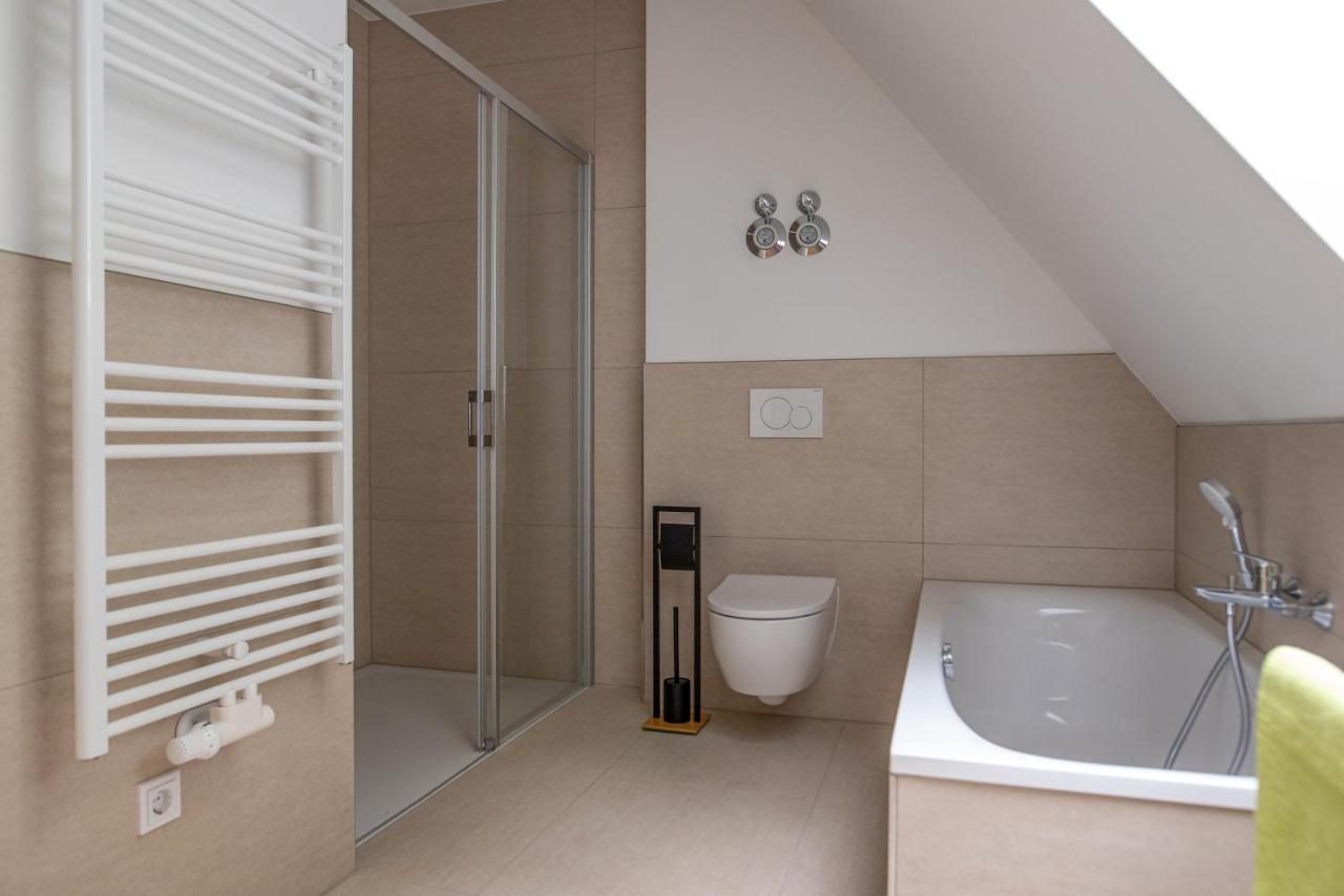 Vierseitenhof Appartements Burg  Esterno foto