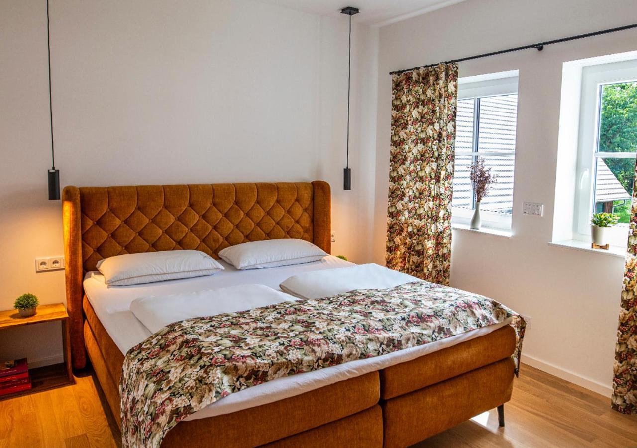 Vierseitenhof Appartements Burg  Esterno foto